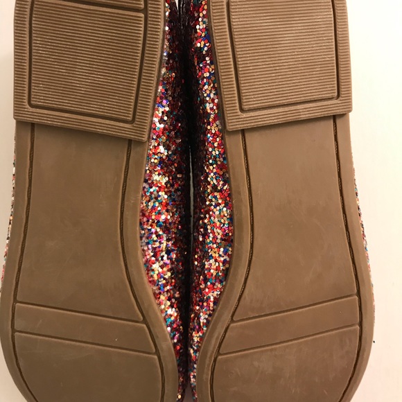 GAP - Picture 3 of 4